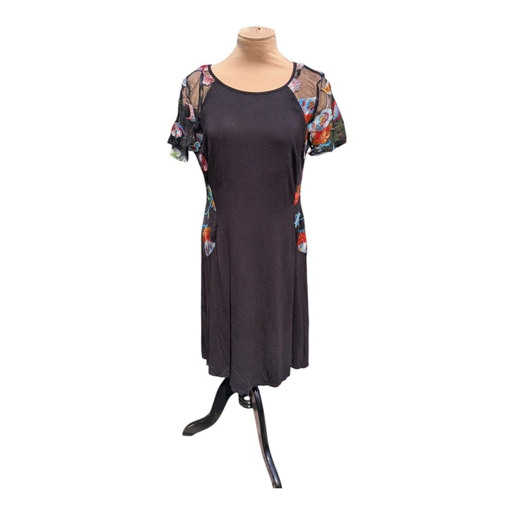 AGB Sheath Dress Stunning Black Mesh Floral Embroidered Short Sleeve Y2K Medium